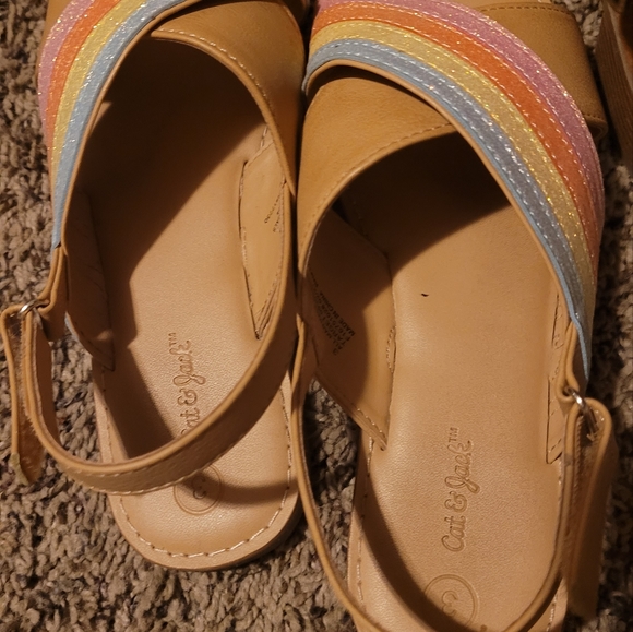 4 new pairs of girls shoes size 2-3 - Picture 3 of 11